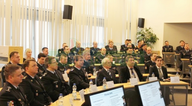 FOTO: Policejní prezident navštívil Olomoucký kraj a předal ocenění
