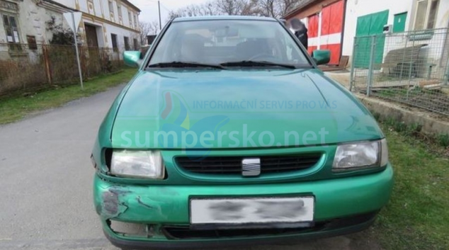 V Třeštině bourala mladá řidička pod vlivem drog