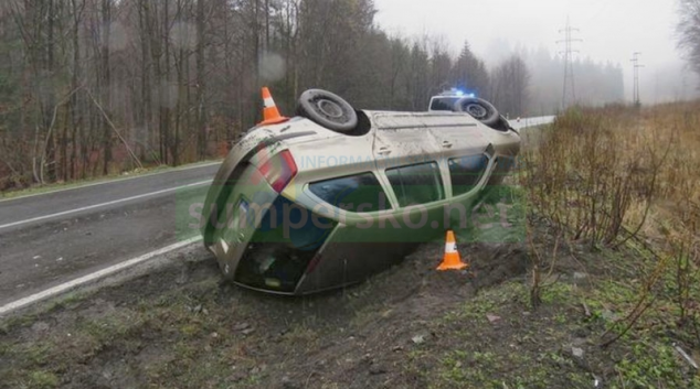 Řidička na Jesenicku nezvládla průjezd zatáčkou