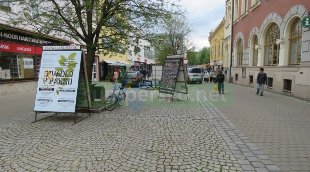 Opilá řidička ze Zábřeha vjela do pěší zóny v Šumperku