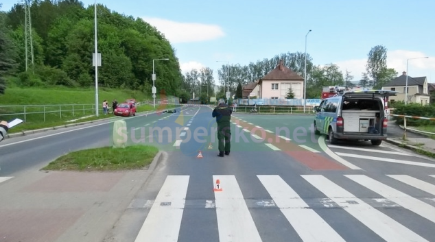 Motorkář v Šumperku srazil chodce