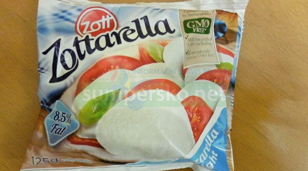 Řetězec Billa prodával mozzarellu Zott s nevyhovujícím obsahem tuku a sušiny