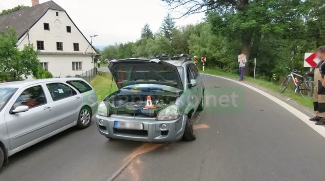 V rapotínské zatáčce naboural protijedoucí „náklaďák“