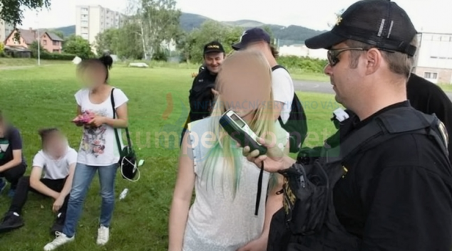 Na Jesenicku policisté kontrolovali požití alkoholu mladistvými