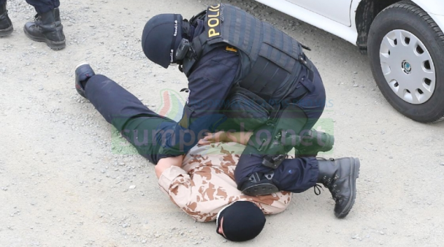 Do prodejny potravin v Olomouci přišel opilý zákazník s mačetou