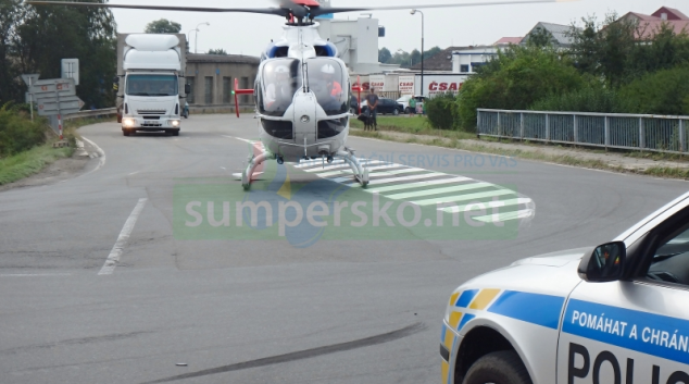 Při čelním střetu dvou vozidel v Mohelnici bylo zraněno pět osob