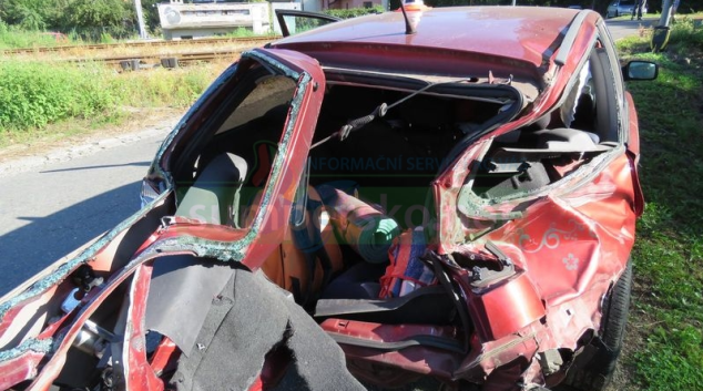 Na přejezdu v Šumperku došlo ke střetu vlaku s osobním autem