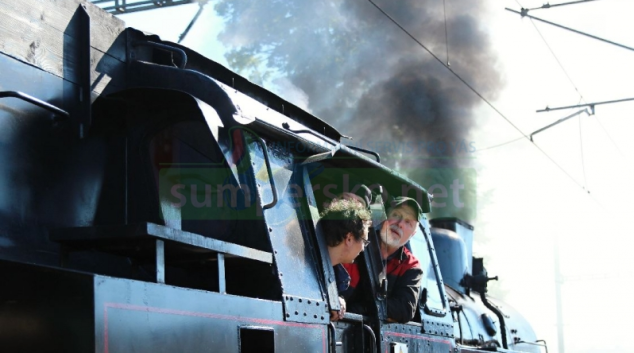 Na koleje vyjede i parní lokomotiva Rosnička