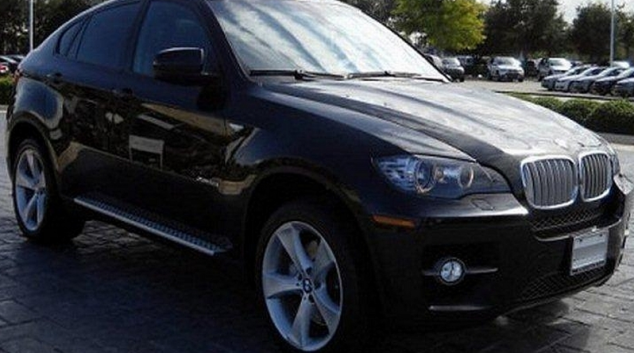 V Zábřehu ukradli luxusní BMW