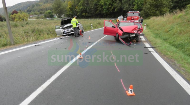 Mladá řidička u Klášterce přejela do protisměru
