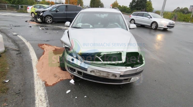 V Mohelnici došlo ke střetu tří vozidel