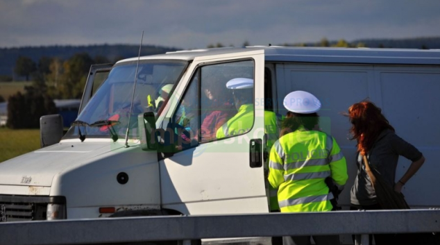 Policie se zaměřila na ranní i večerní kontroly chodců, cyklistů a řidičů
