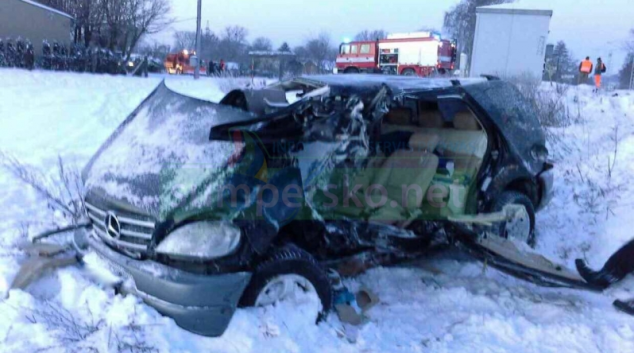 Osobní auto se v Šumperku střetlo s vlakem