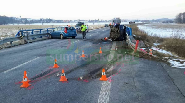 Zraněním tří osob skončila dopravní nehoda v Javorníku