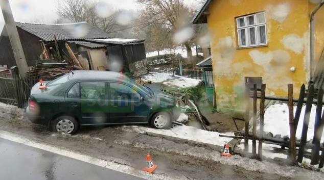 Řidička nezvládla smyk