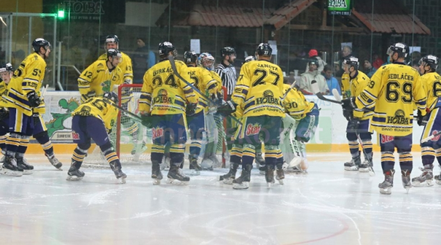HOKEJ: Valašské Meziříčí vs Šumperk 3:4