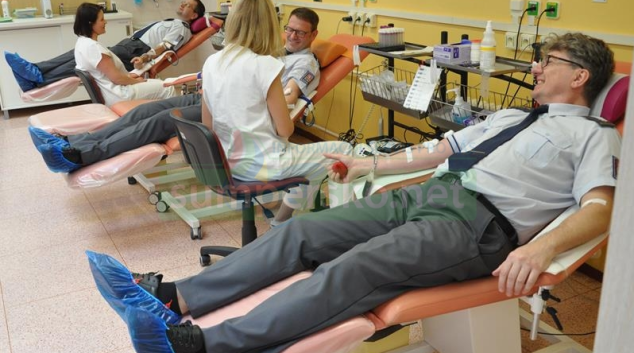 Olomoučtí celníci darovali krev a krevní plasmu