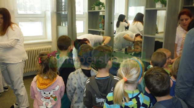 FOTO: Děti z mateřinky na exkurzi v šumperské učňovce