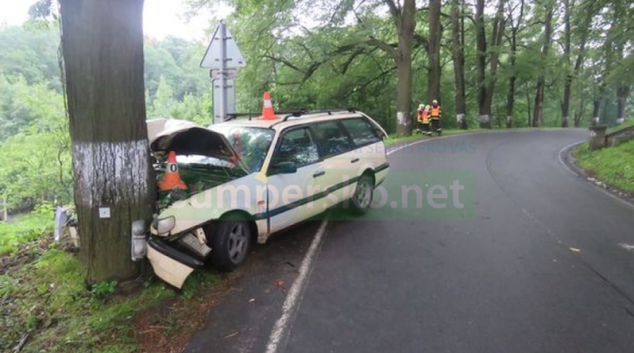 Zraněním čtyř osob skončila dopravní nehoda v Žulové
