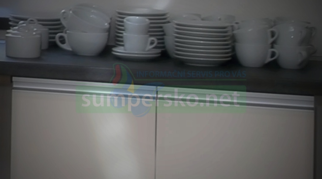 Žena rozdala vybavení bytu, které ji nepatřilo