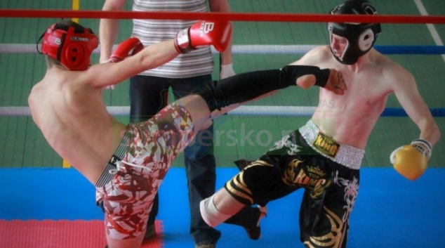 Boxer se na mistrovství světa v kickboxu kvůli podvodu nedostal