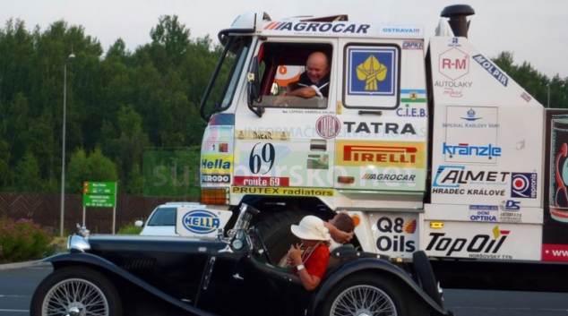 Podhorská jízda veteránů s Karlem Lopraisem