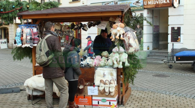 Město Šumperk nabízí k pronájmu stánky na prodej vánočního sortimentu