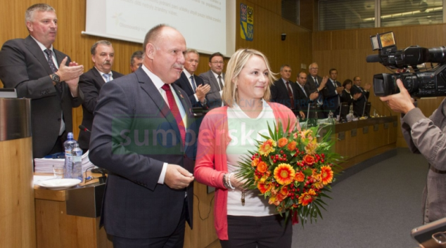 Učitelka, která zachránila čtyři děti, může dostat prestižní cenu!