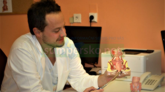 Šumperským lékařům pomáhají nově s léčbou hemoroidů speciální elastické gumičky