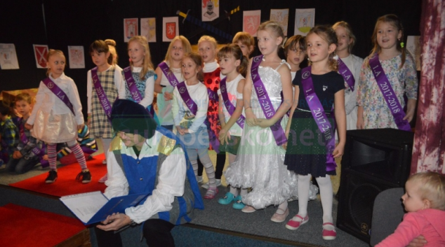 FOTO: Na šumperské „Pětce“ pasovali prvňáčky