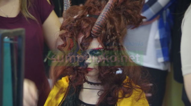 Šumperskou učňovku ovládly netradiční účesy