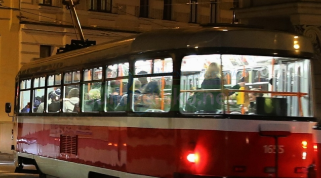 Všímavý policista v době volna zadržel kapsáře