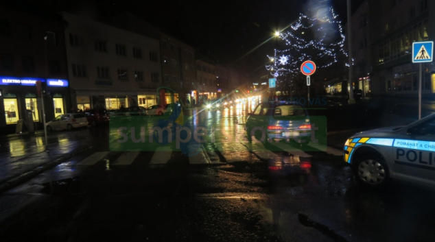 Řidič na přechodu v Zábřehu srazil dva chodce