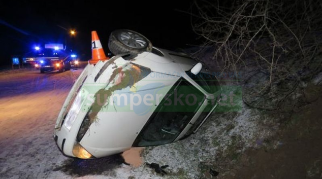 Řidič na Jesenicku ztratil kontrolu nad vozidlem
