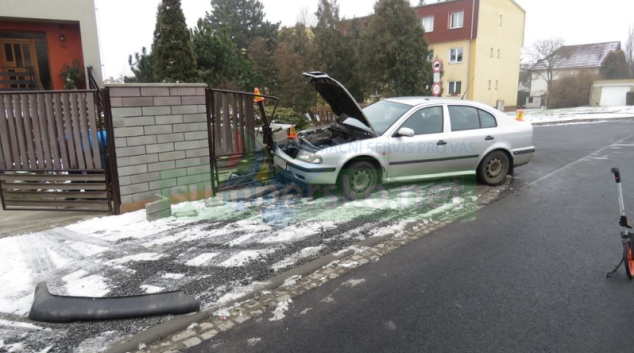 Opilý řidič nezvládl pohled na zapnutý policejní maják