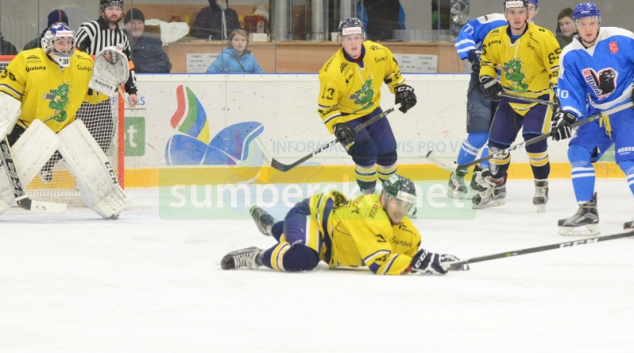 HOKEJ: Šumperk vs Valašské Meziříčí 6:4