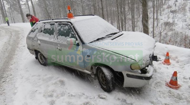 Řidiči na Jesenicku podcenili rychlost a bourali