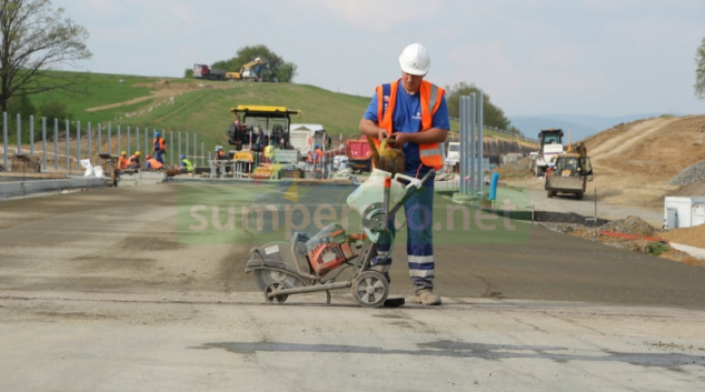 Hejtmanství do rekonstrukce silnic nižších tříd investuje 513 milionů korun