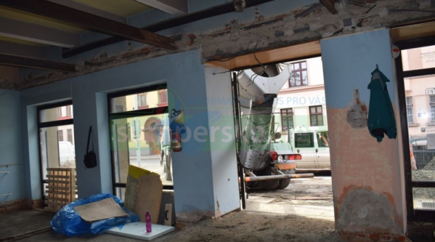 Nečekané stavební komplikace prodlouží rekonstrukci kina Oko