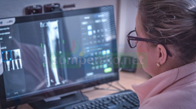 „Nový rentgenový přístroj je skok na zcela jinou úroveň,“ hodnotí primář ortopedické kliniky FN Olomouc Petr Kamínek