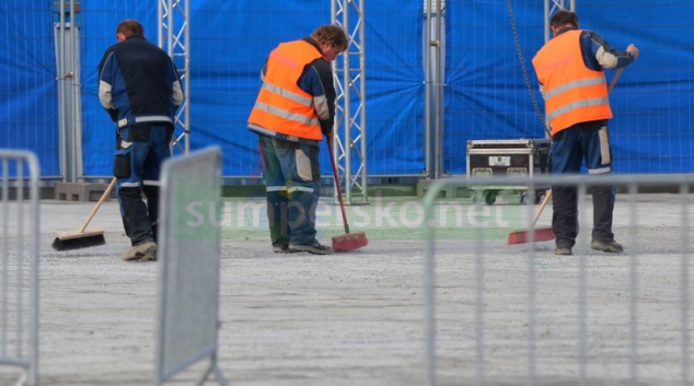 V kraji bylo ke konci března evidováno téměř deset tisíc volných pracovních míst
