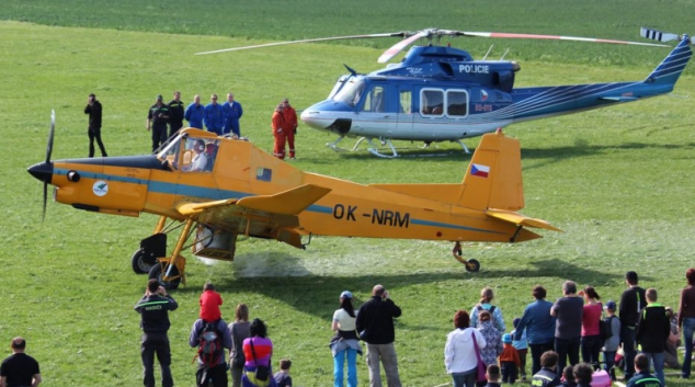 FOTO: Hasiči a letecká služba cvičili na letišti