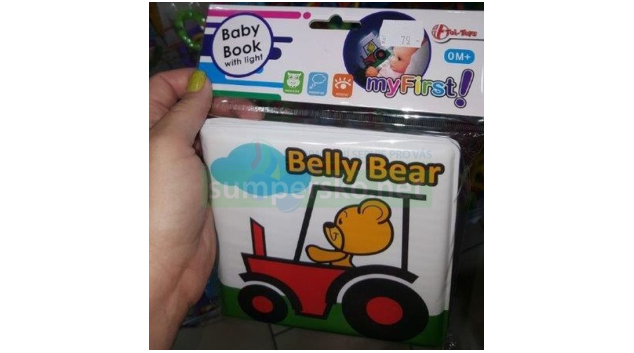 Plastová knížka Belly Bear není pro děti bezpečná