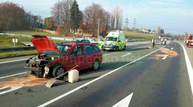 Vážná dopravní nehoda dvou osobních vozidel u Zábřehu