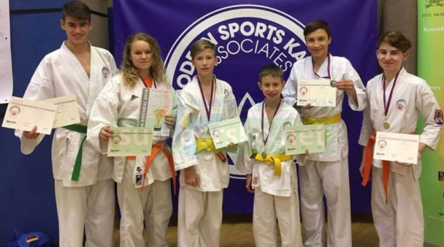 Šumperští karatisté vybojovali v Praze šest medailí