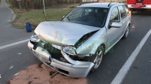 Řidič nestihl včas zareagovat a havaroval mezi Šumperkem a Bludovem