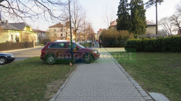 Řidič v Šumperku omylem zaměnil pedály