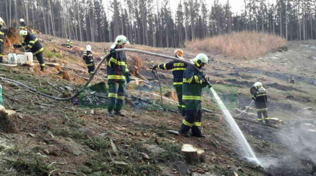 Lesní požáry v kraji nekončí