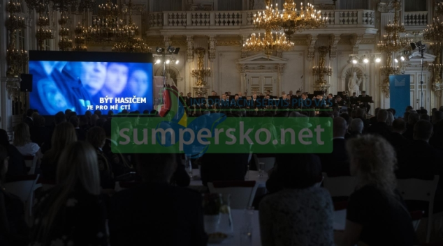 Ve Španělském sále Pražského hradu si ocenění převzali také hasiči z Olomouckého kraje