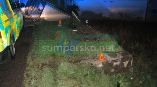 Motorista si zapaloval cigaretu a nezvládl řízení